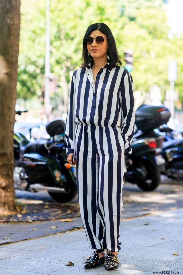 Instructions:how to wear stripes in 2018? 