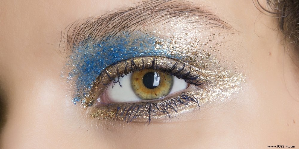 #Makeup:how to tame the glitter (without turning mirror ball)? 