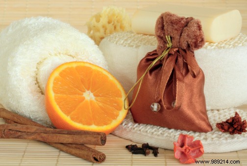 My beauty recipe of the day:express scrub with orange and spearmint 