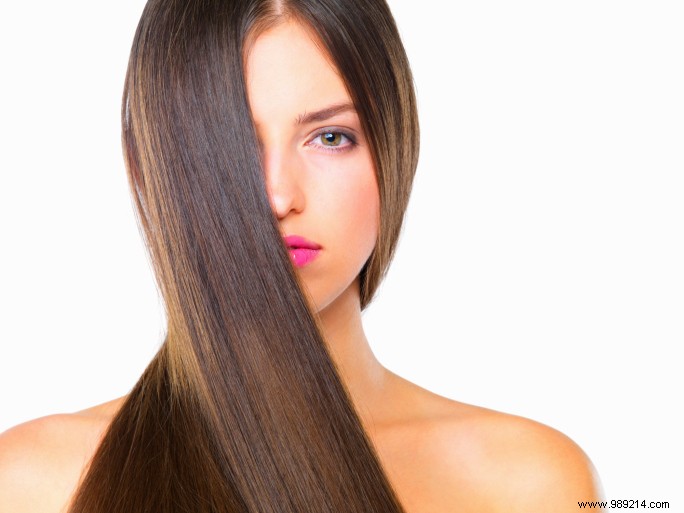 Beauty advice:how to fight oily hair? 