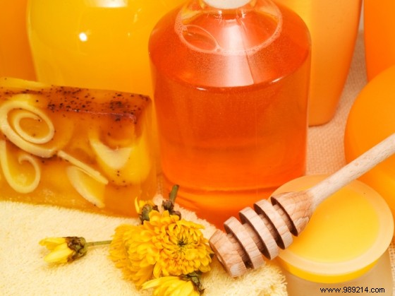 My beauty recipe of the day:repairing shampoo with honey 