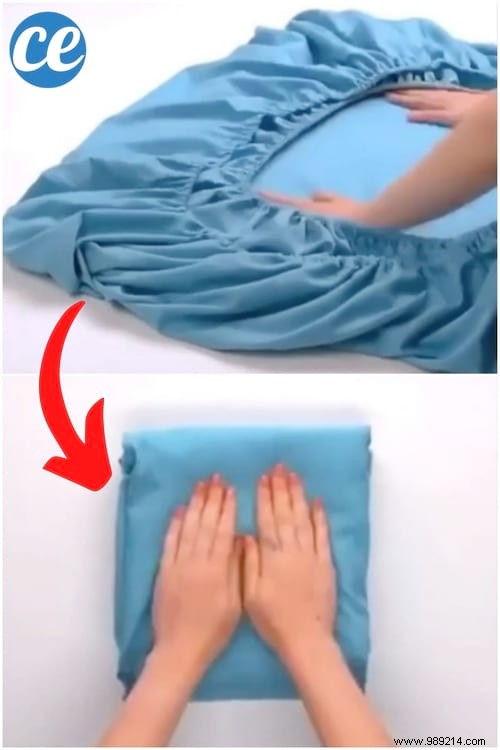 The Tip To Fold A Fitted Sheet Easily Even When You Are All Alone. 