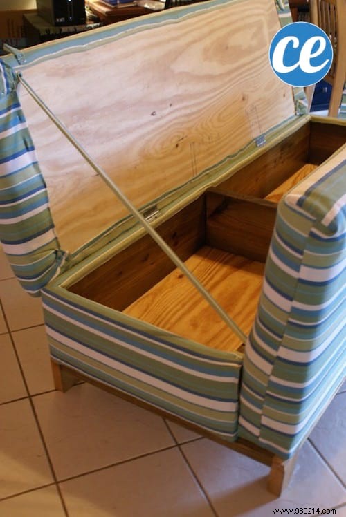 Going on Vacation? Here are 13 secret hiding places that burglars will NEVER find. 