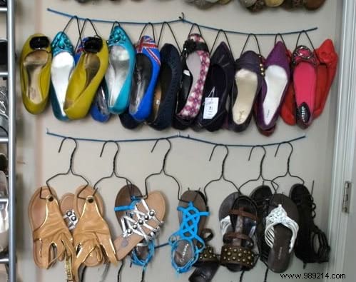 Clever DIY Storage For Your Flat Shoes. 