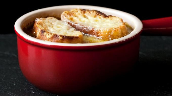 Economical, My Onion Soup Recipe for Less than €0.50 per Person. 