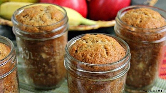 The VERY Easy Banana Cake Recipe — In A Jar! 