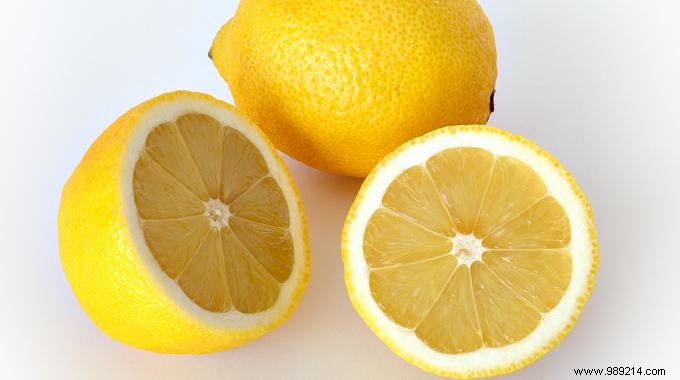The Right Way to Cut a Lemon for Maximum Juice. 