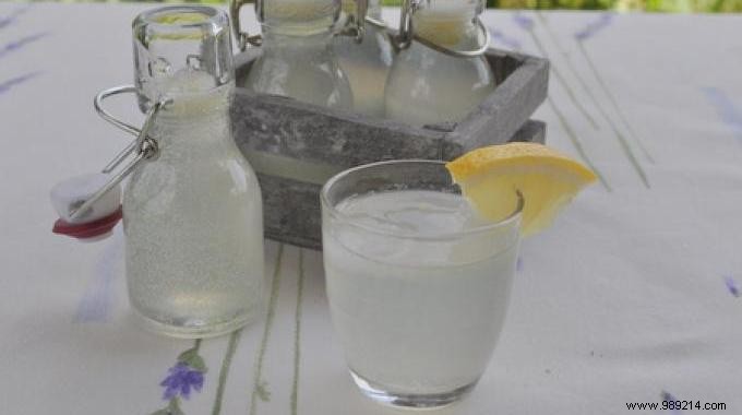 The Easy Homemade Lemonade Recipe. 