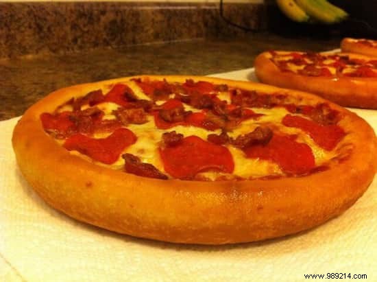 Fan of Pizza Hut? The Pizza Pan Recipe Finally Revealed! 