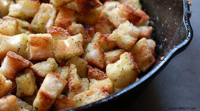 The ULTRA Simple Recipe for Homemade Garlic Croutons. 