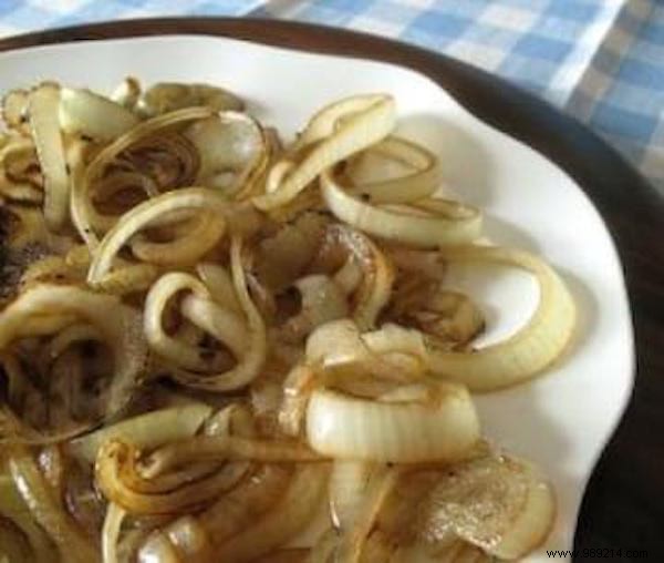How to Cook Onions WITHOUT Burning Them? Discover the Tip Here. 