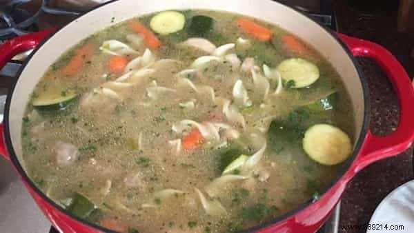 Grandma s Chicken Soup:A POWERFUL Cold Remedy. 