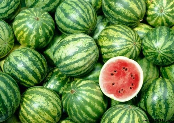 5 Essential Tips For Choosing THE BEST Watermelon. 