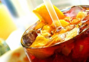 My Easy and Economical Alcohol Free Sangria Recipe. 