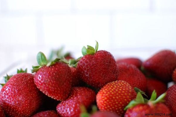 9 Simple Tips For Choosing Delicious Strawberries Every Time. 