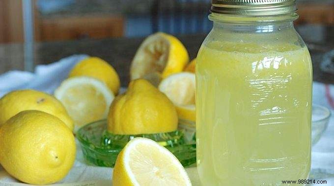 8 Tips To Get The MAXIMUM Juice From A Lemon Effortlessly. 