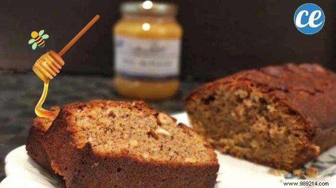 The delicious recipe for honey and hazelnut cake, ready in 10 min. 