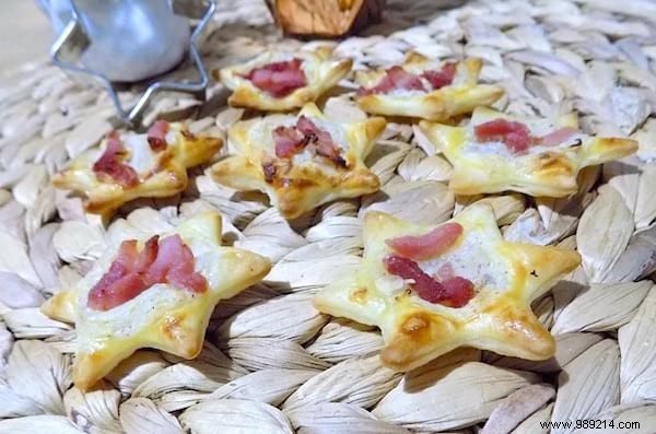 Christmas Appetizers:16 Inexpensive and Super Easy Recipes to Make! 