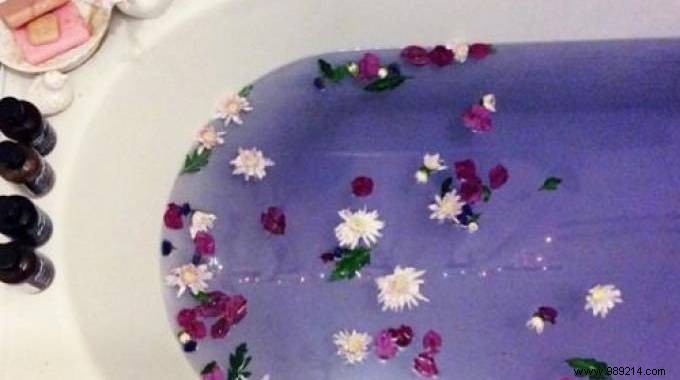 2 Cost-Effective Tips For Making A Relaxing Bath At Home Like At The Spa. 