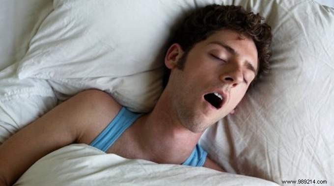 Going To Bed Before Midnight Helps You Sleep Better:True or False? 