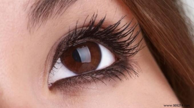 The Tip to Have Long and Thick Eyelashes Naturally. 
