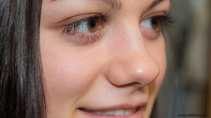 How to Fight Dark Circles with Coffee Grounds? 