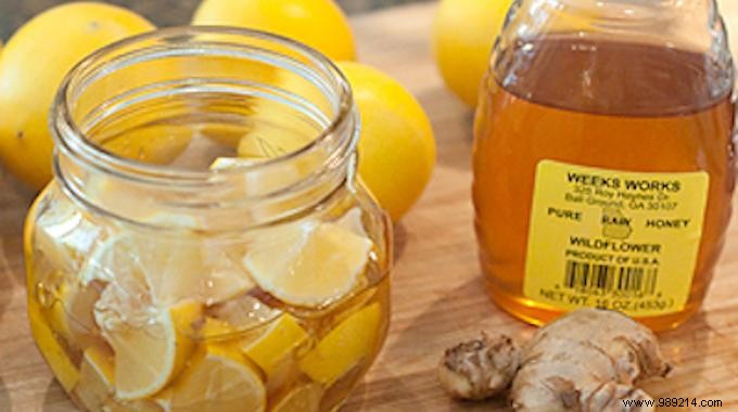 Lemon, Honey and Ginger:The Remedy That Works for Colds and Sore Throats. 
