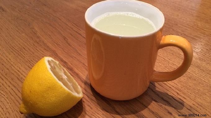 The Natural and Long-Lasting Lemon Self-Tanner. 