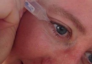 THE Simple Trick To Put Eye Drops EASILY. 