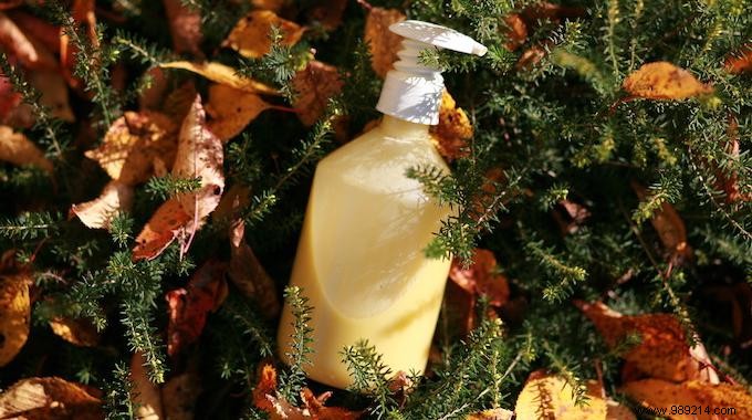 Baby has irritated skin? Here is the Easy Homemade Liniment Recipe. 