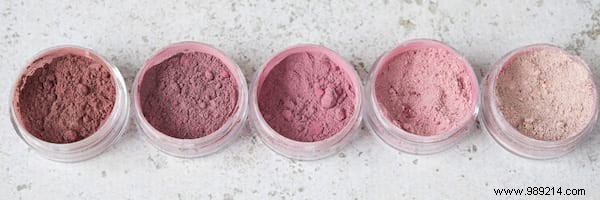 The Homemade Blush Recipe (So Natural You Could Eat It!). 