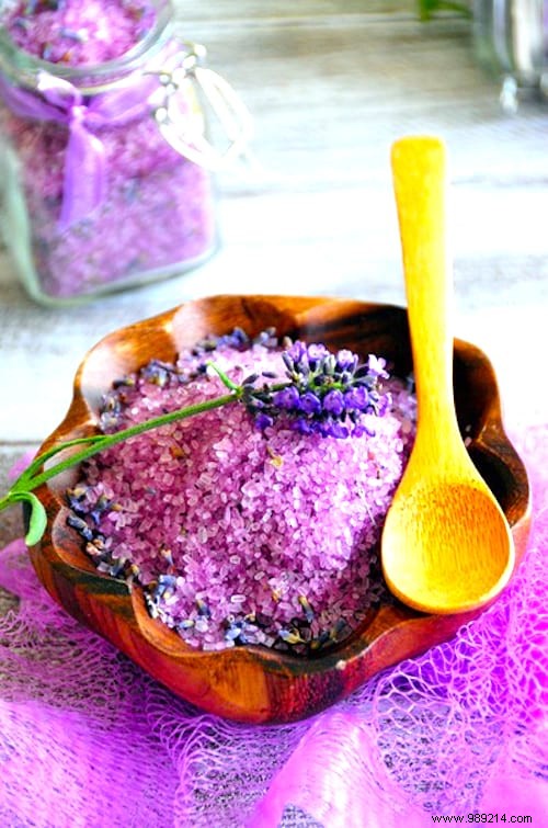 Need To Relax? The Easy Recipe for ANTI-STRESS Bath Salts. 