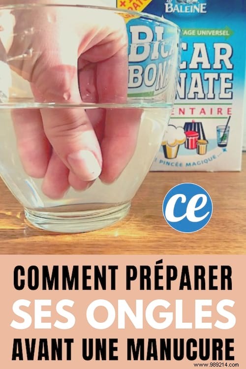 How To Properly Prepare Your Nails Before A Manicure (Thanks To Bicarbonate). 