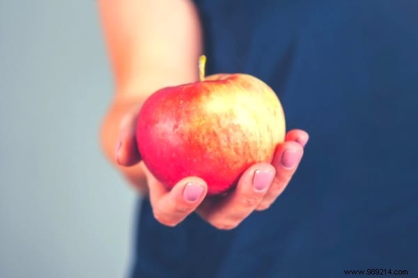 11 Health Benefits of Apples (That Will Surprise You). 