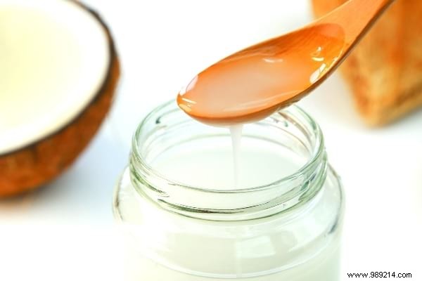 Coconut Oil For Teeth:4 Amazing Benefits Nobody Knows About. 