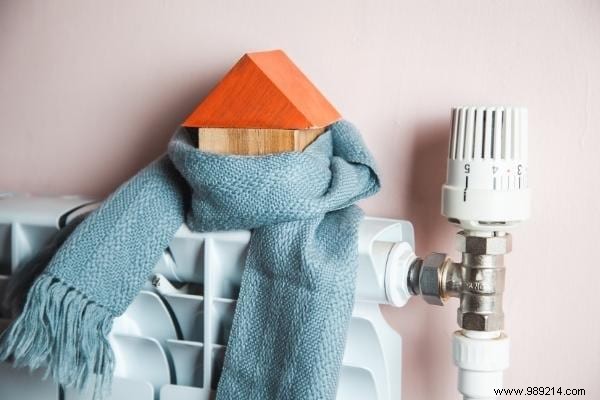 Should You (Really) Leave the Heating On All Night? 