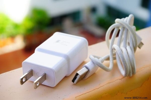 14 Devices to Unplug (To Reduce Your Electricity Bill Easily). 