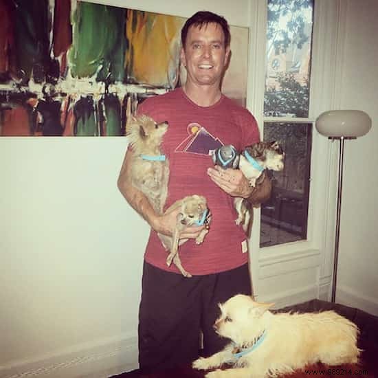 This Man Dedicates His Life To Adopting Old Dogs Who Have No Home. 