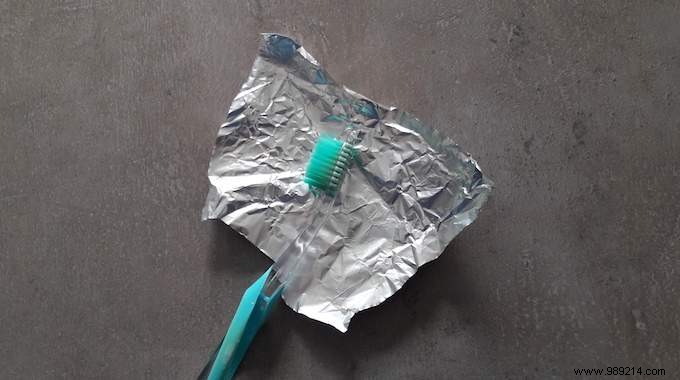 How to Protect Your Toothbrush When You Go on a Trip? 