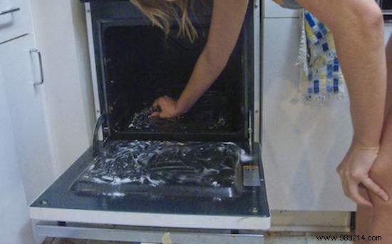 How to Clean Your Oven WITHOUT Using Chemicals. 