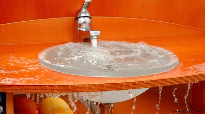 2 Effective Tips to Unclog a Sink Naturally. 