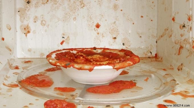 12 Things You Should NEVER Microwave. 