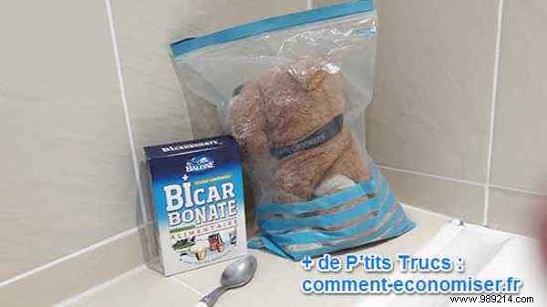 How to clean stuffed animals without water using only baking soda. 