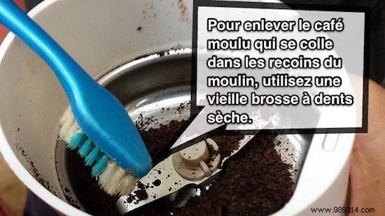 25 Incredible Uses of Old Toothbrushes. 