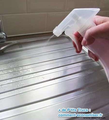 Stainless Steel Sink:How to Make It Shine Effortlessly with White Vinegar. 