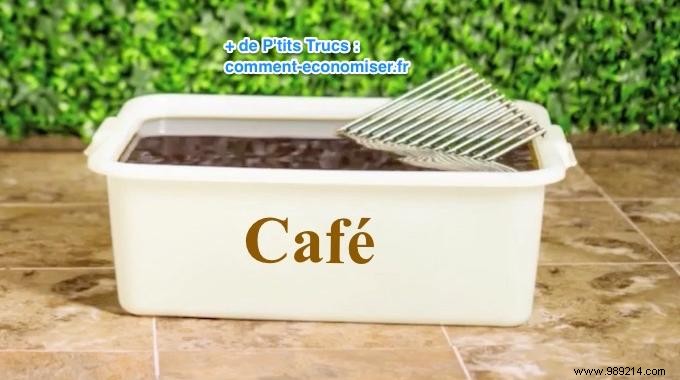 Use Coffee To Clean A Very Dirty BBQ Grill WITHOUT Scrubbing. 