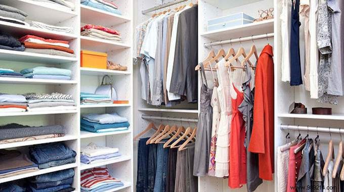 7 Great Tips To Organize Your Clothes And Save Lots Of Space. 