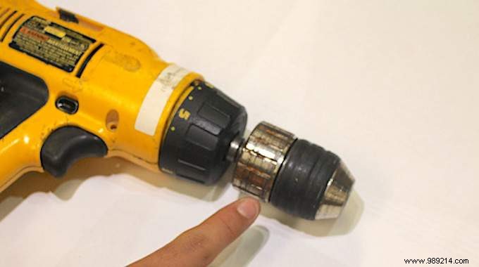 How to Unlock a Drill Head With White Vinegar Easily. 