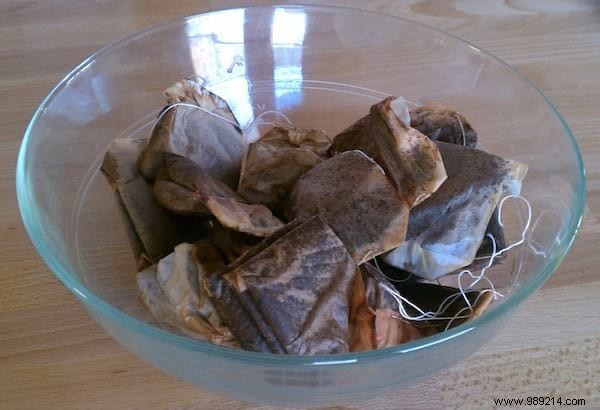 25 Amazing Ways to Reuse OLD TEABAGS. 