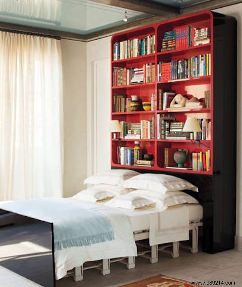 15 Great Space Saving Tips For A Small Bedroom. 